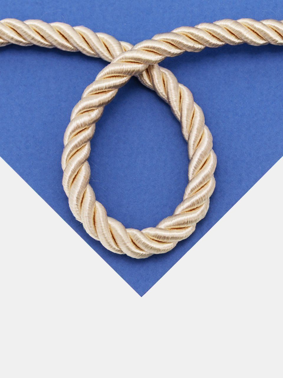Шнур витой кремовый 8мм, метр, Ш038
