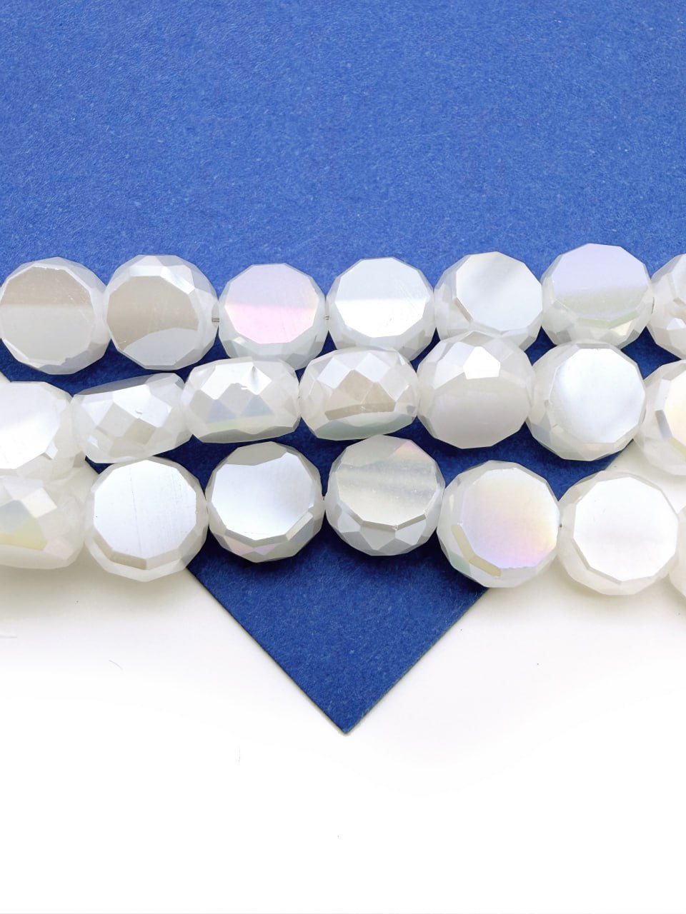 Хрусталь диск, круглый плоский, белый опал АВ, 8мм, нить, Х521