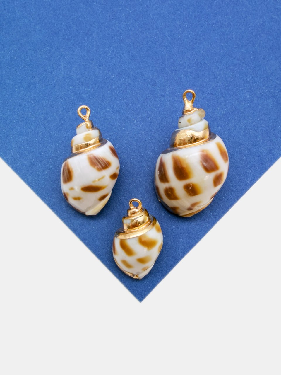 Подвеска ракушка, тигровый окрас, 23-29мм, позолота, ПМ213