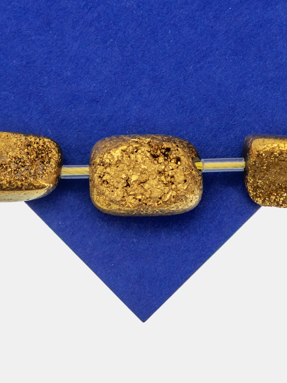 Тонированная бусина кварца, золотой, 13-15мм, штука, Б061