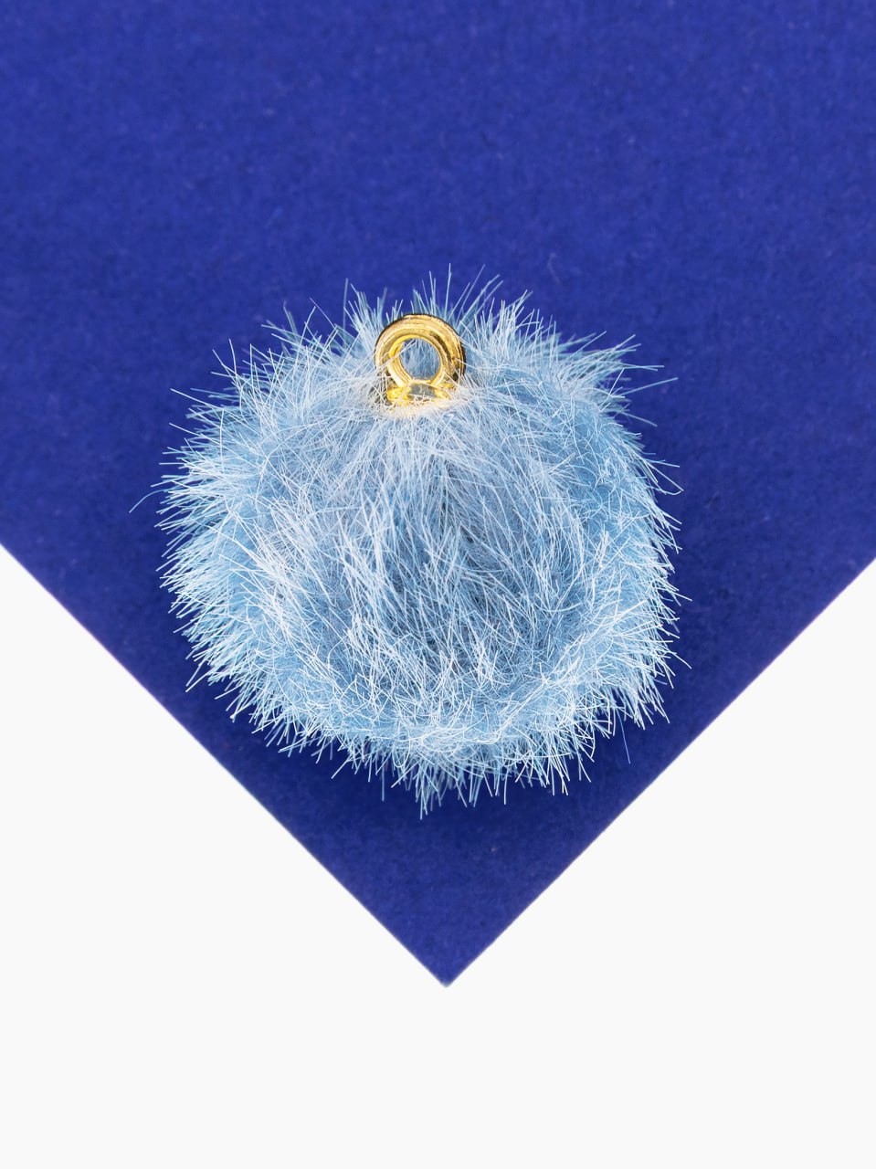 Подвеска шарик пушистик, голубой мех, позолота, П307