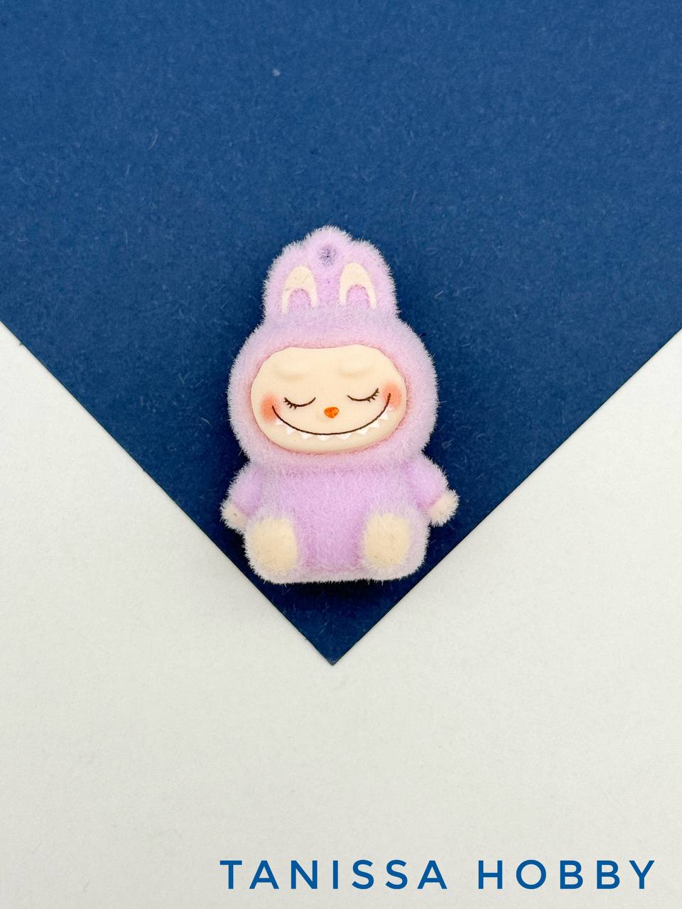 Подвеска плюшевая игрушка зайчик, 40х25мм, фиолетовый, пластик, П267