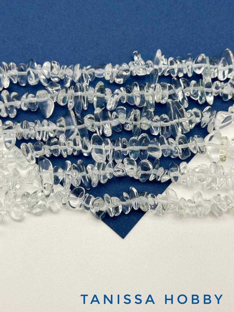 Горный хрусталь, крошка, галтовка 5-12мм, 1/2 нити (40см), Б096 Горный хрусталь, крошка, галтовка 5-12мм, 1/2 нити (40см), Б096