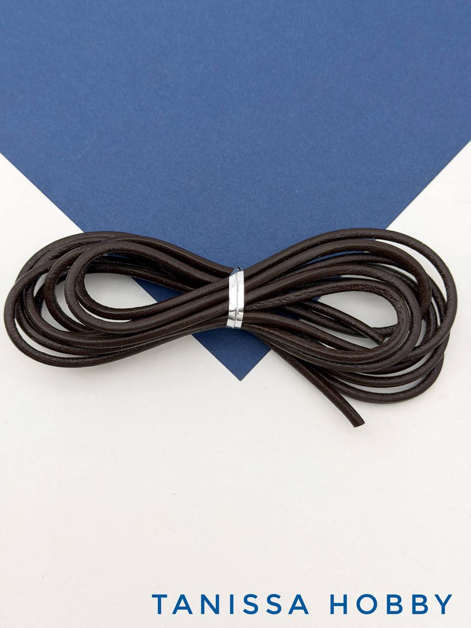 Шнур кожаный круглый 3мм, коричневый, метр, Ш062