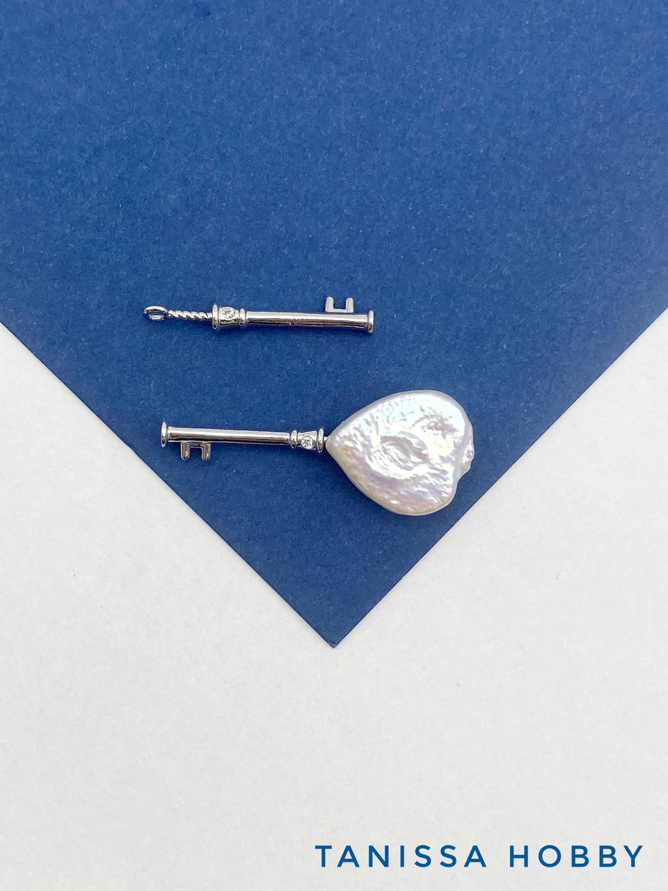 Ключ с фианитами для вклейки, 16мм, родий, В330