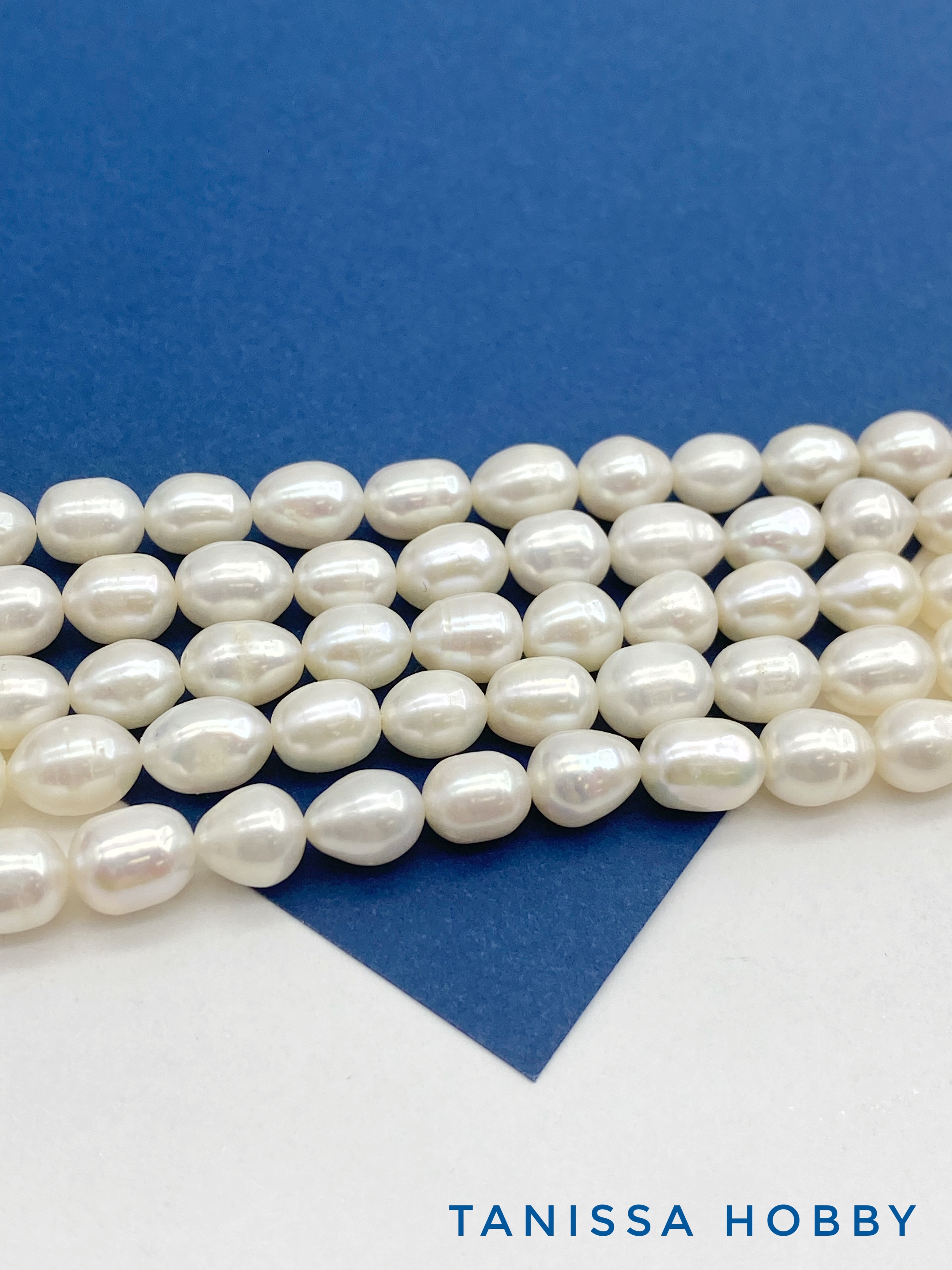 Жемчуг натуральный, рис, 8-9мм, АВ, нить, Ж057 Жемчуг натуральный, рис, 8-9мм, АВ, нить, Ж057