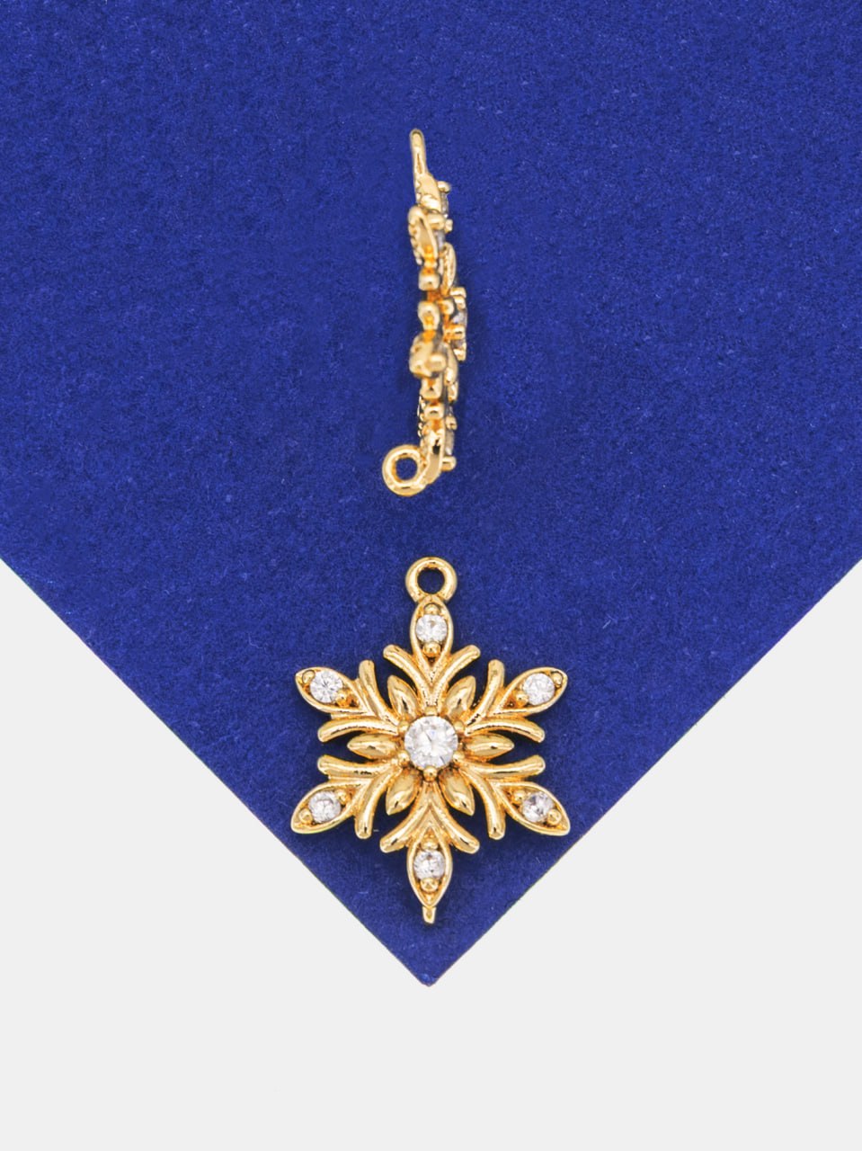 Коннектор снежинка с фианитами, 13х18мм, позолота, А108