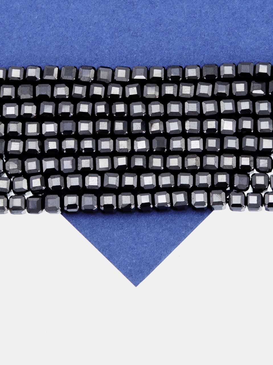 Гематин гематит бусины квадратные, куб, 3,5мм, черный, нить, ГТ054