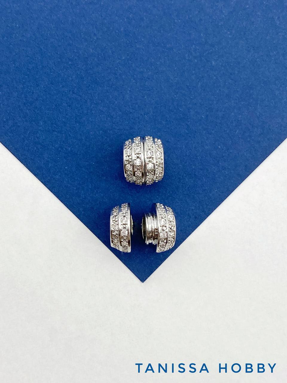 Замок карабин винтовой и фианитами 10х12мм, родий, К730