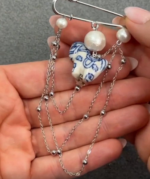 Готовая брошь булавка