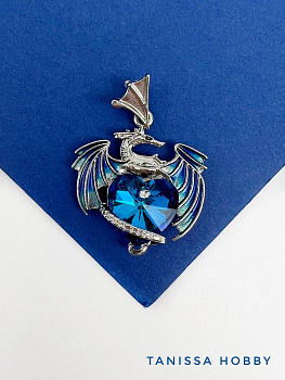 Подвеска дракон синее сердце, родий, Д910