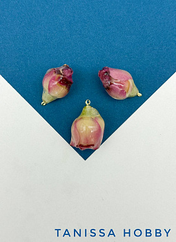 Подвеска цветок, бутон, роза в смоле, розовый, позолота, ЦВ040