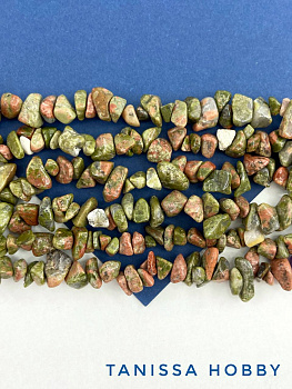 Яшма, крошка, галтовка 5-12мм, 1/2 нити (40см), Б107