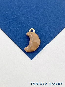 Подвеска круассан, эмаль, 17х10мм , позолота, Д312