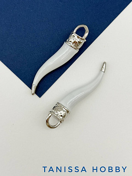 Подвеска перец Чили, белый, 65х13мм, родий, Д516