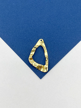 Подвеска треугольник абстракция, мятый металл, 33х19мм, позолота, Д508