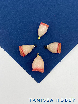Подвеска цветок, бутон в смоле, розовый, позолота, П072
