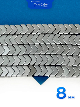 Бусина гематит, гематин, стрелка, 8мм, 1/2 нити, ГТ039