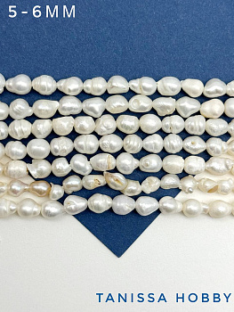 Жемчуг барочный рис (культивированный), 5-6мм, ВС, нить, Ж038
