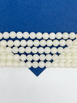 Орех тагуа бусины круглые, молочный, 6мм, 1/2 нить, Б343