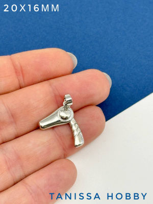 8MUKHi1z8P.jpg