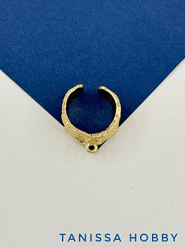 Основа для кольца рельефная с неразъемным колечком, позолота, У023