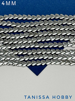 Гематин гематит сердце 4мм, 1/2 нити, ГТ043