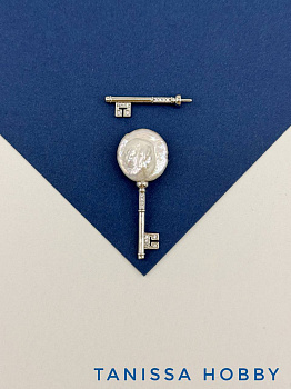 Ключ с фианитами для вклейки, 26мм, родий, В126