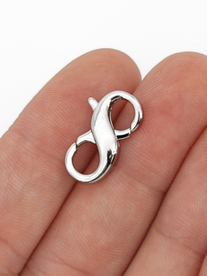 dAk2xdlv3L.jpg